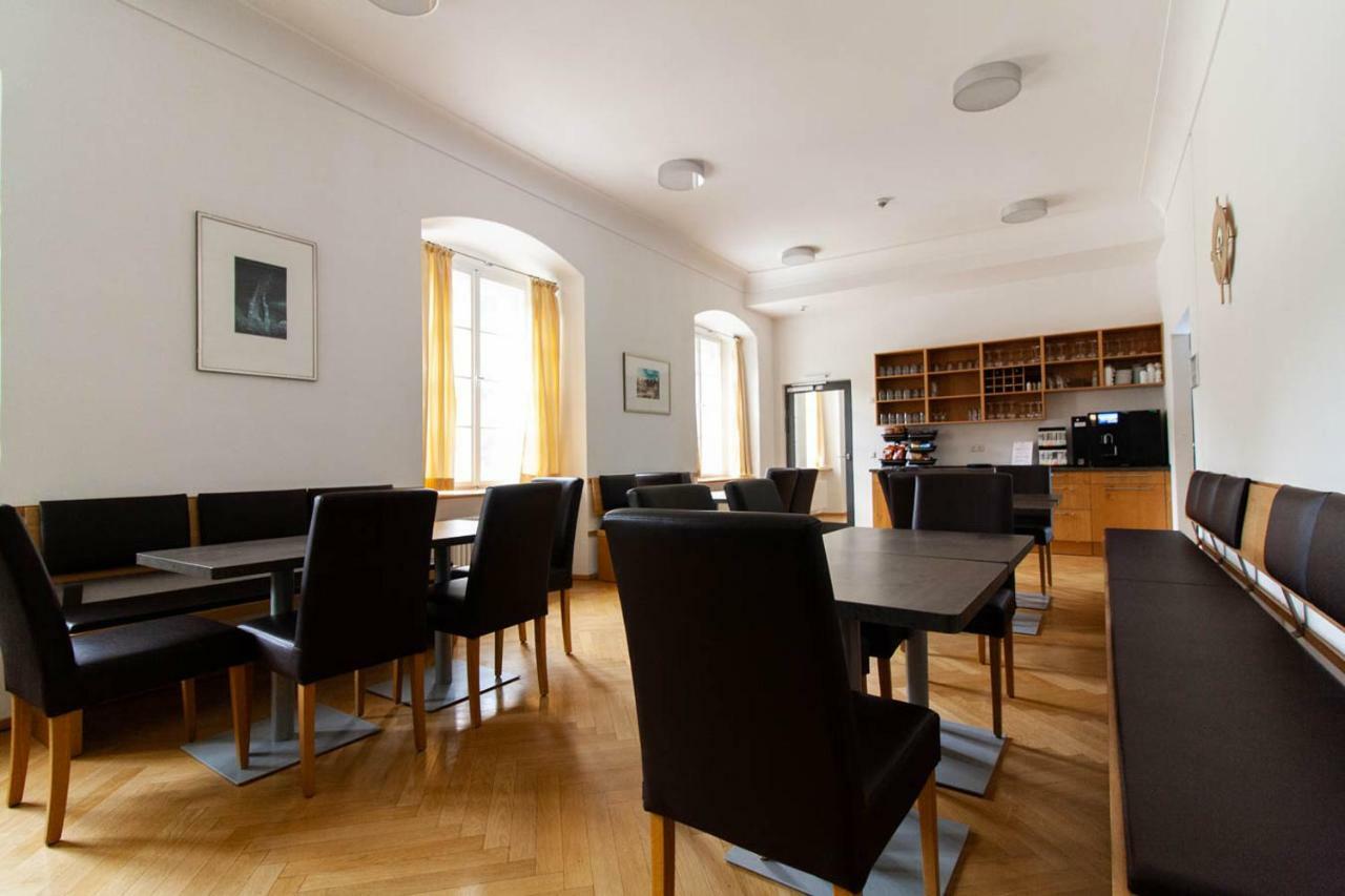Gaestehaus St. Georg - Weltenburger Klosterbetriebe Gmbh Kelheim Bagian luar foto